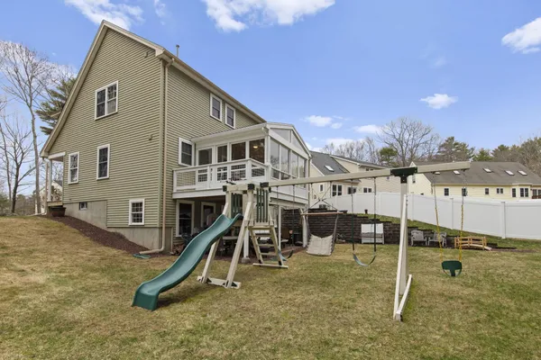 $775,000 | 1 Izzy Lane, Kittery, ME 03904