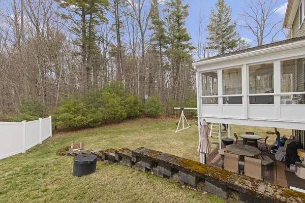 $775,000 | 1 Izzy Lane, Kittery, ME 03904