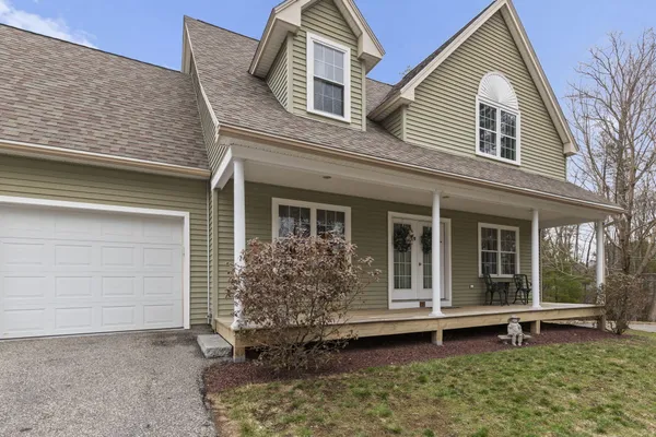 $775,000 | 1 Izzy Lane, Kittery, ME 03904