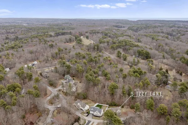 $775,000 | 1 Izzy Lane, Kittery, ME 03904