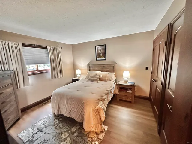 $399,900 | 1537 North Oakhill Drive, Unit B3, South Bend, IN 46637