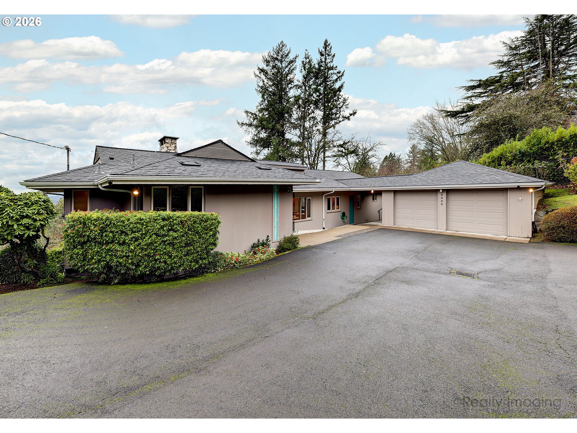 8000 Southwest Linden Road Portland, OR 97225 - Photo 2 of 48 Driveway