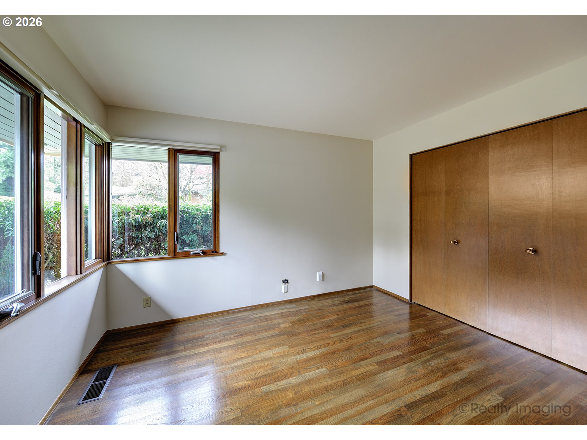 8000 Southwest Linden Road Portland, OR 97225 - Photo 27 of 48 Bedroom