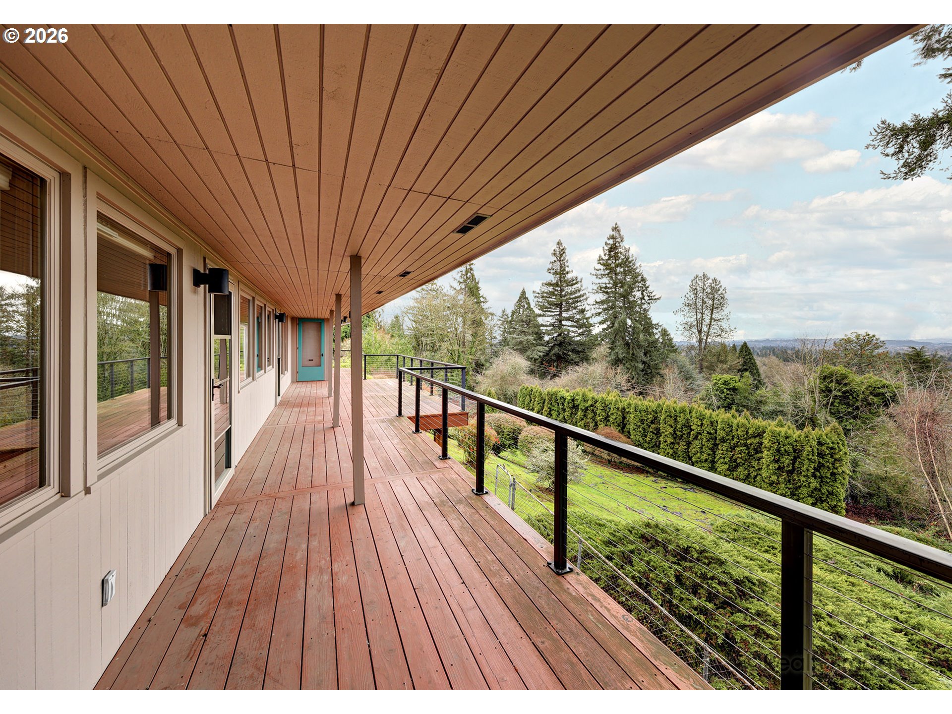 8000 Southwest Linden Road Portland, OR 97225 - Photo 36 of 48 Deck