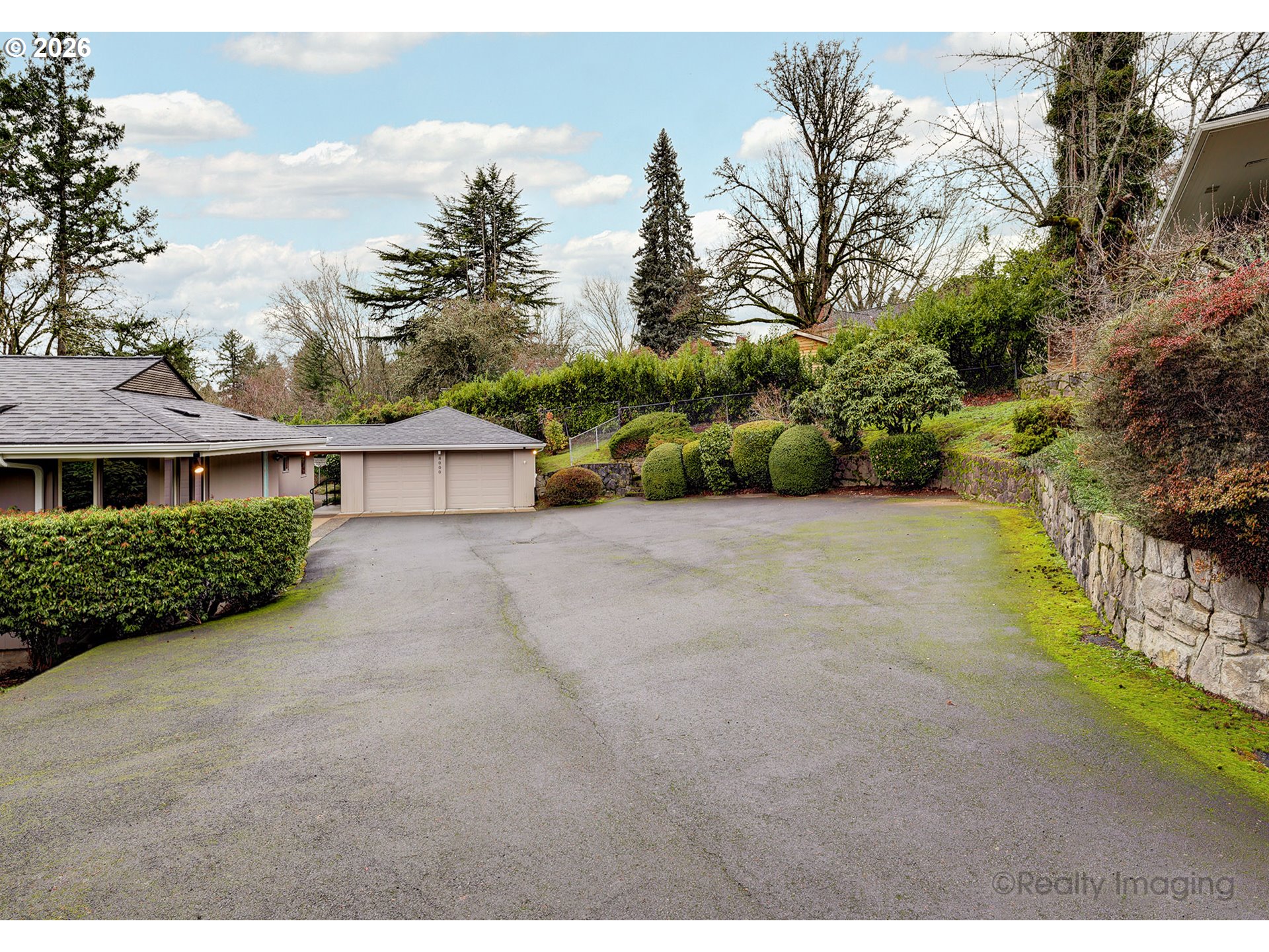 8000 Southwest Linden Road Portland, OR 97225 - Photo 6 of 48 Driveway