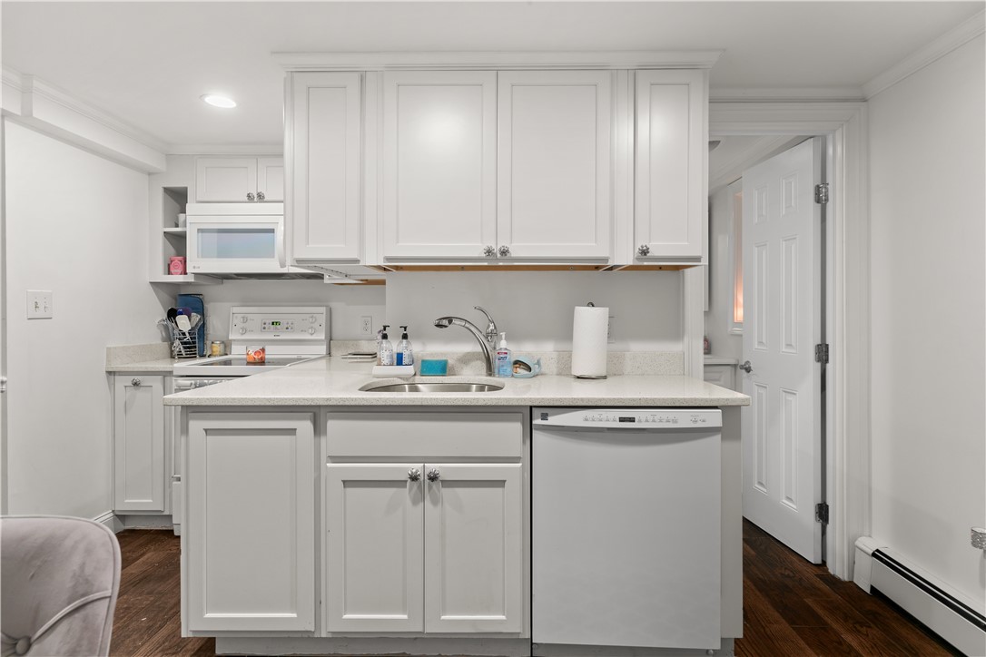 16 Shields Street, Unit 2 Newport, RI 02840 - Photo 11 of 20