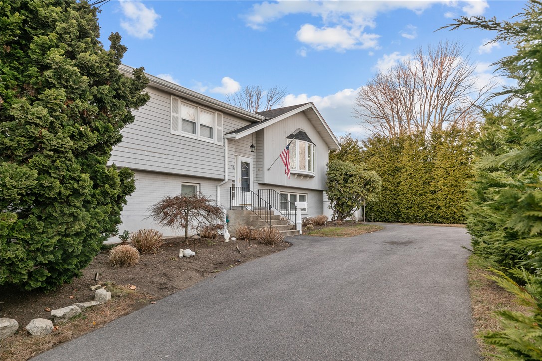 16 Shields Street, Unit 2 Newport, RI 02840 - Photo 2 of 20