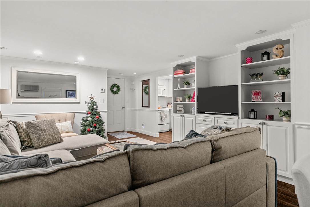 16 Shields Street, Unit 2 Newport, RI 02840 - Photo 9 of 20