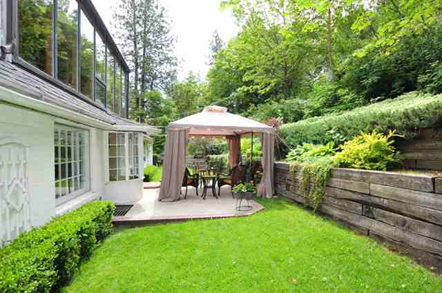 824 East Syringa Road Spokane, WA 99203 - Photo 3 of 9 Gallery Image 3