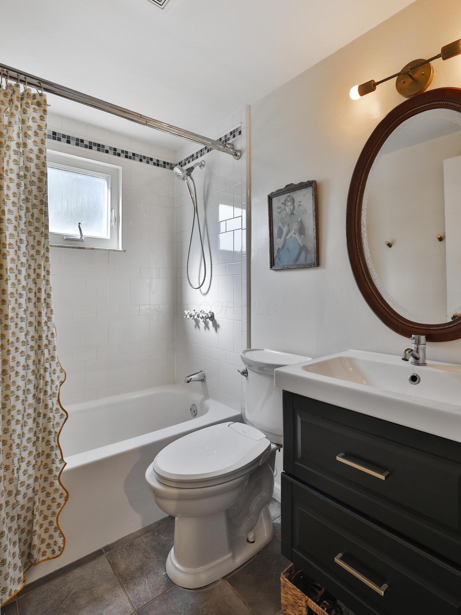 4456 Densmore Road Columbus, OH 43224 - Photo 19 of 37 4456-Densmore-21