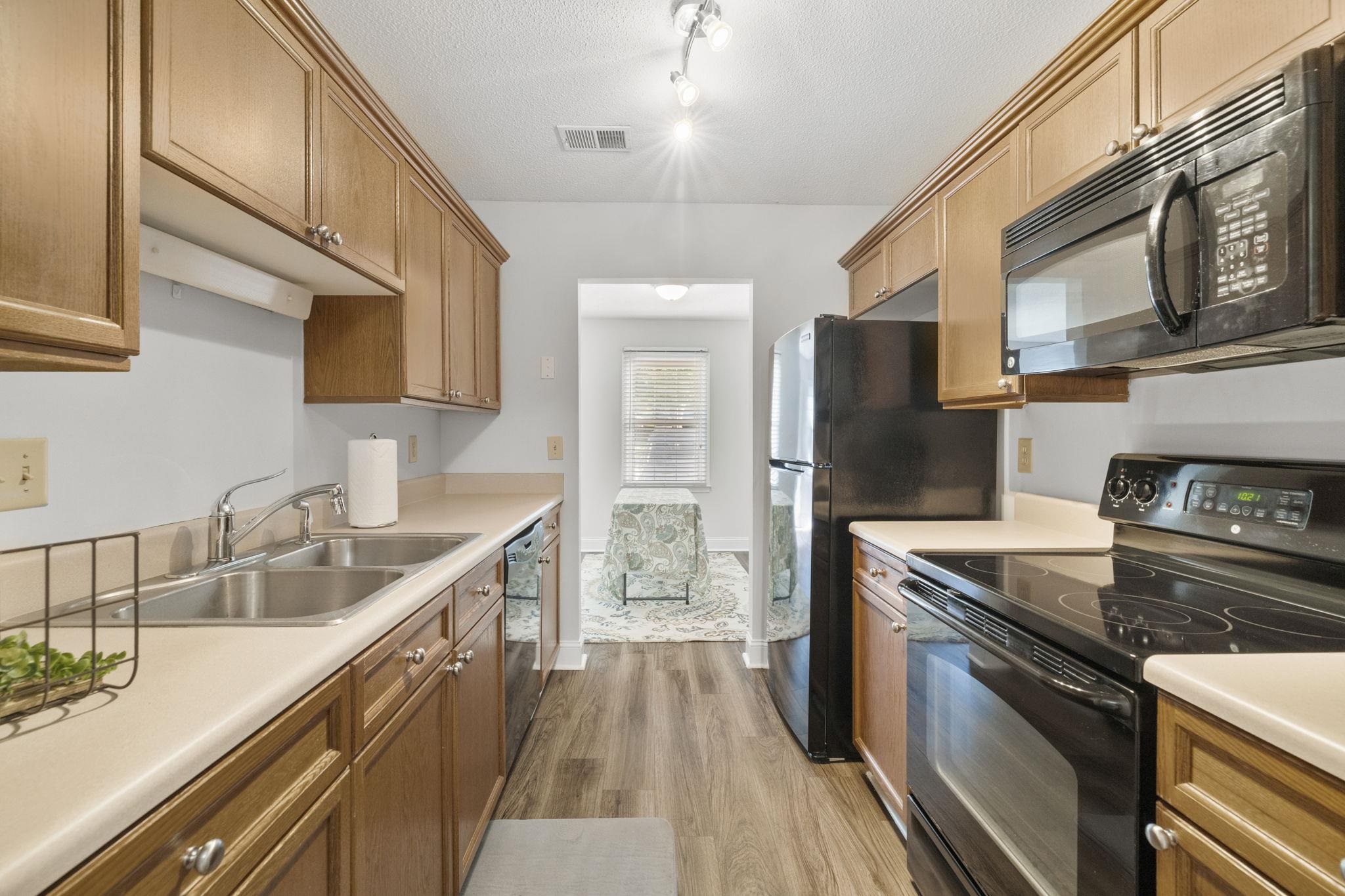 120 Trailside Lane Greenville, SC 29607 - Photo 15 of 28