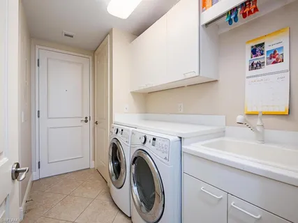 $1,350,000 | 23850 Via Italia Circle, Unit 2005, Bonita Springs, FL 34134