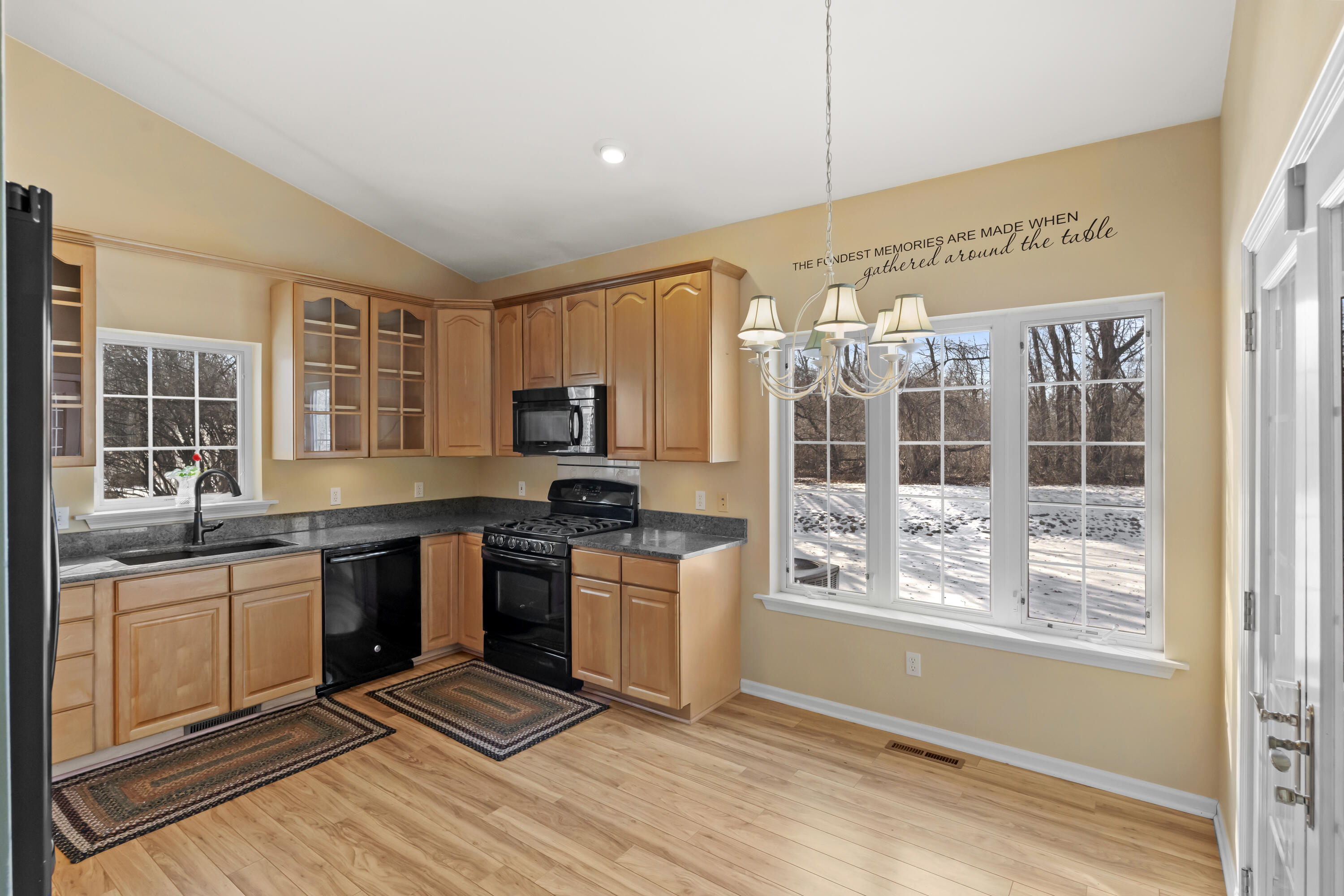 1730 Redbud Drive Hobart, IN 46342 - Photo 12 of 25 3000x2000