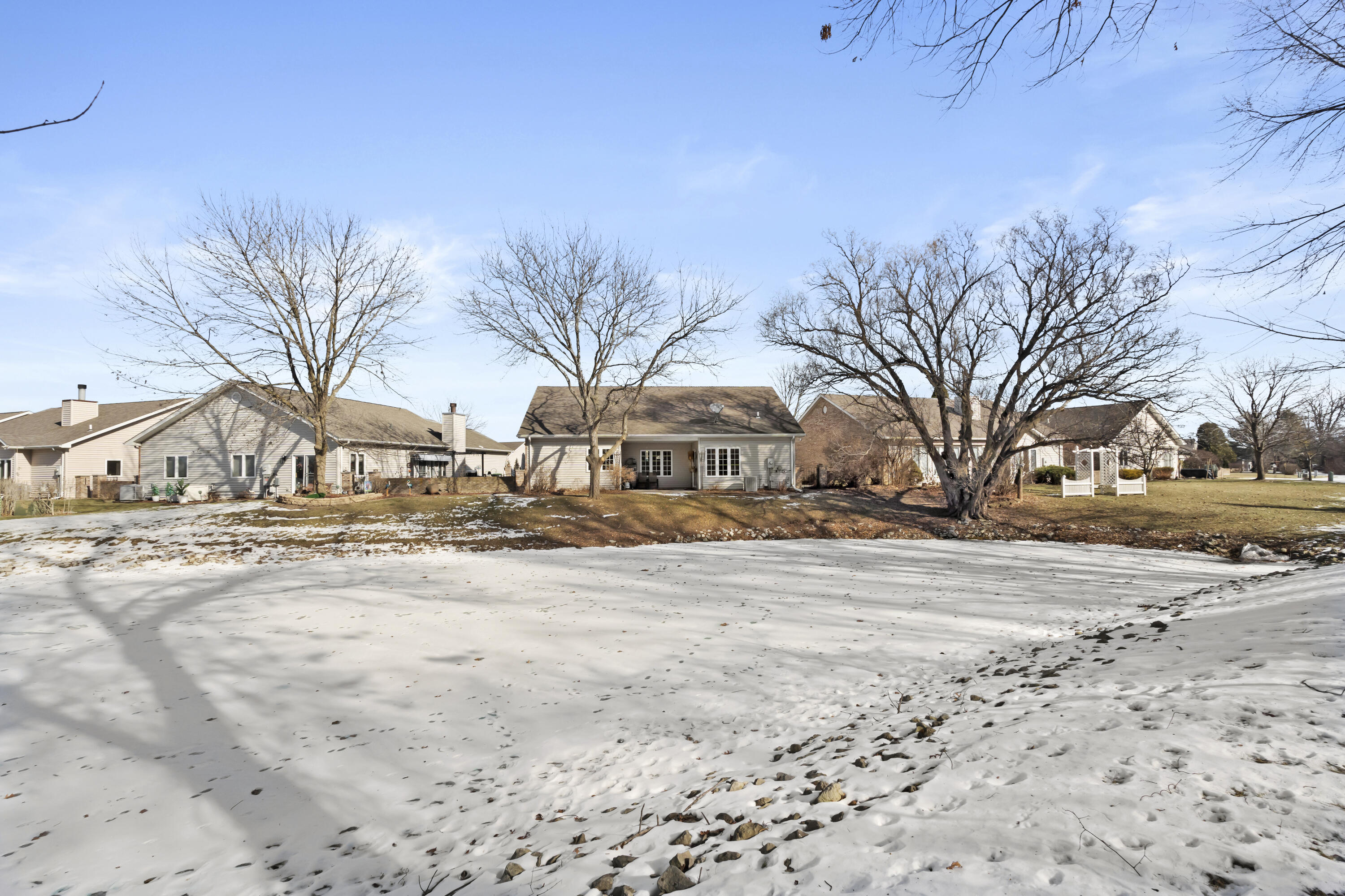 1730 Redbud Drive Hobart, IN 46342 - Photo 2 of 25 3000x2000