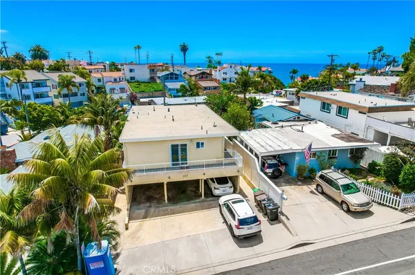 $2,799 | 227 West Canada, Unit 1, San Clemente, CA 92672