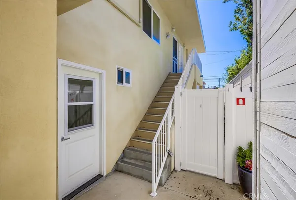 $2,799 | 227 West Canada, Unit 1, San Clemente, CA 92672