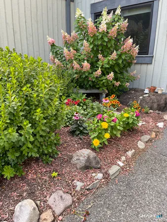 $2,400 | 44 A Heritage Villiage, Unit 44A, Southbury, CT 06488