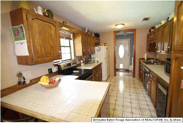 13742 Hammack Road Denham Springs, LA 70726 - Photo 5 of 20 Gallery Image 5