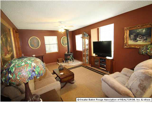 13742 Hammack Road Denham Springs, LA 70726 - Photo 7 of 20 Gallery Image 7