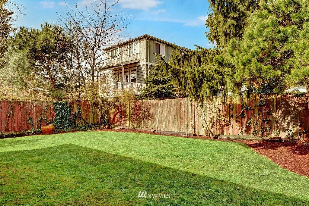 724 North 81st Street Seattle, WA 98103 - Photo 17 of 18 Gallery Image 17