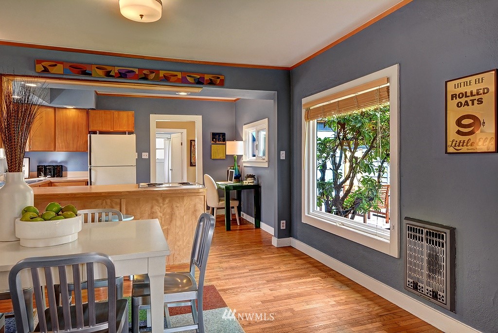 724 North 81st Street Seattle, WA 98103 - Photo 5 of 18 Gallery Image 5
