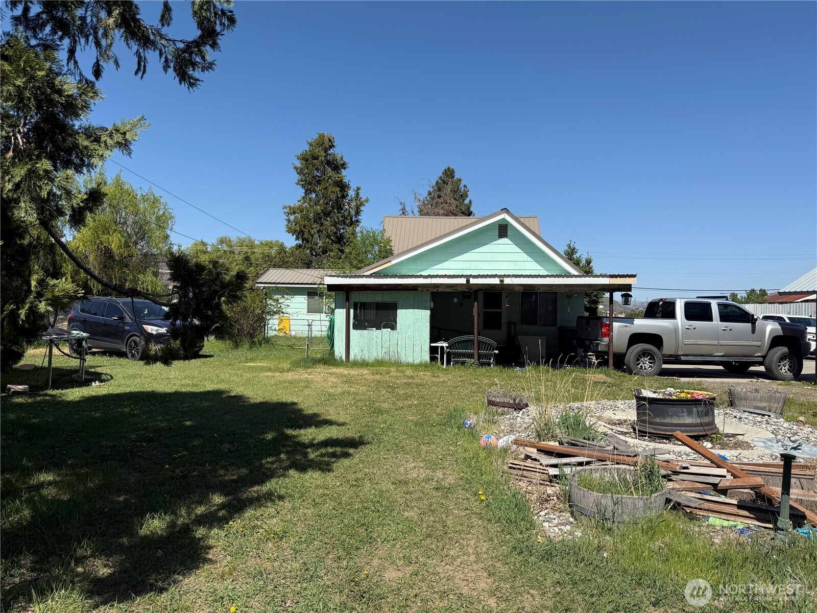 22037 Alcan Road Northeast Grand Coulee, WA 99133 - Photo 2 of 11 Gallery Image 2