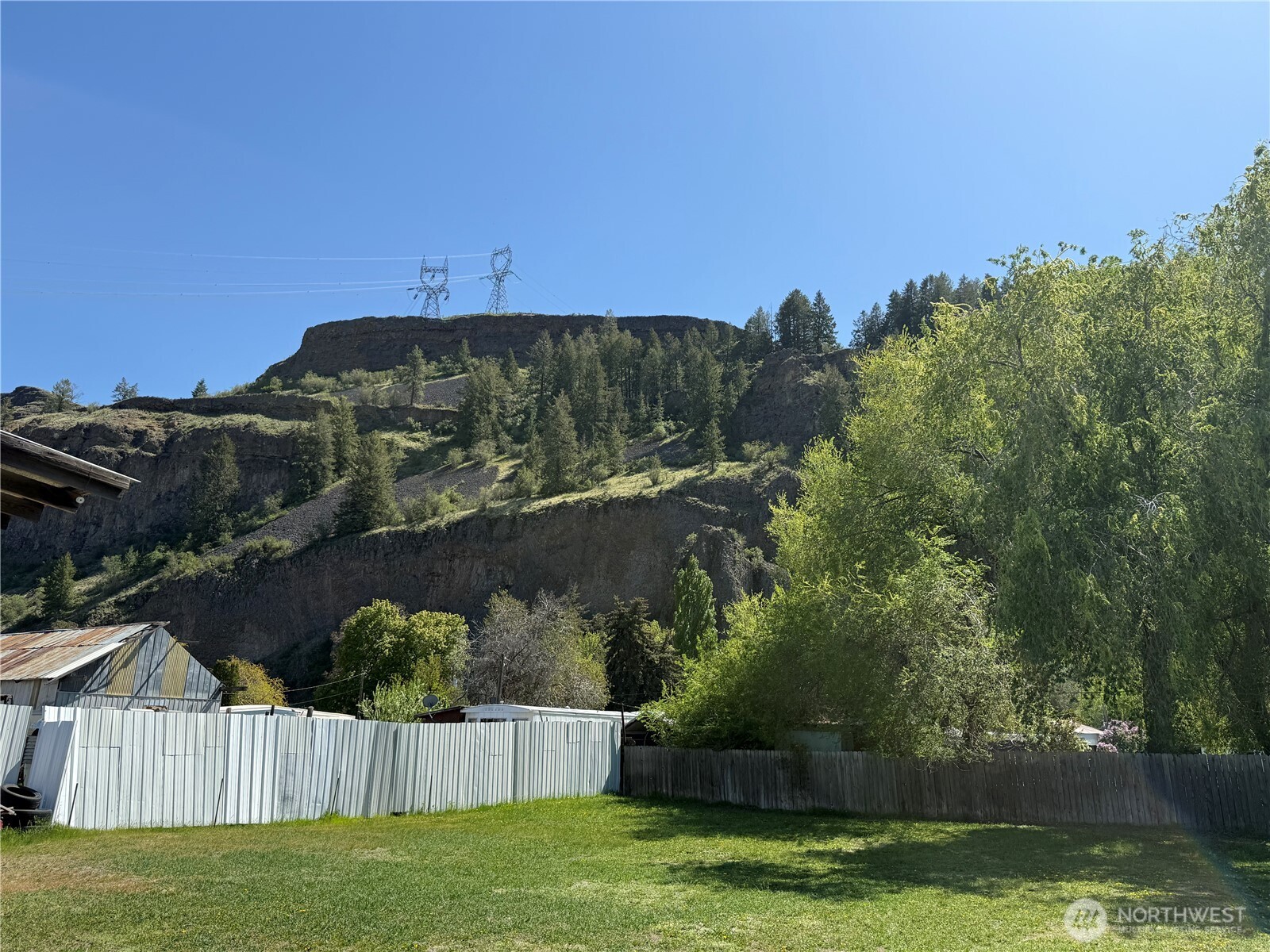 22037 Alcan Road Northeast Grand Coulee, WA 99133 - Photo 6 of 11 Gallery Image 6