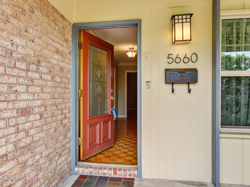 5660 Fort Sumter Road Jacksonville, FL 32210 - Photo 8 of 48 5660 Fort Sumter Rd-008-009-Entrance-MLS