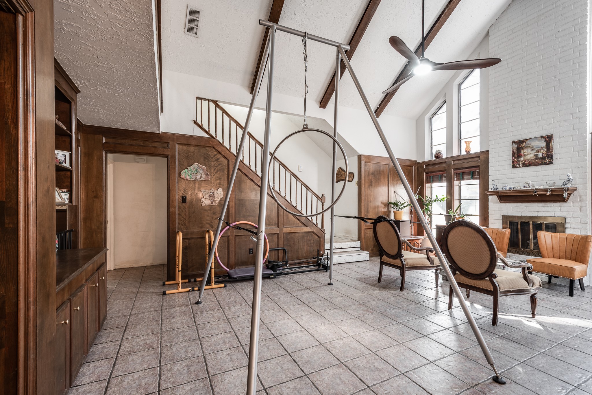 1802 Clover Spring Drive Houston, TX 77339 - Photo 12 of 32 VAULTED CEILINGS