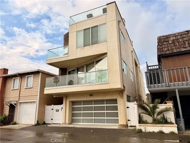 $6,750 | 16377 26th Street, Unit 101, Sunset Beach, CA 90742