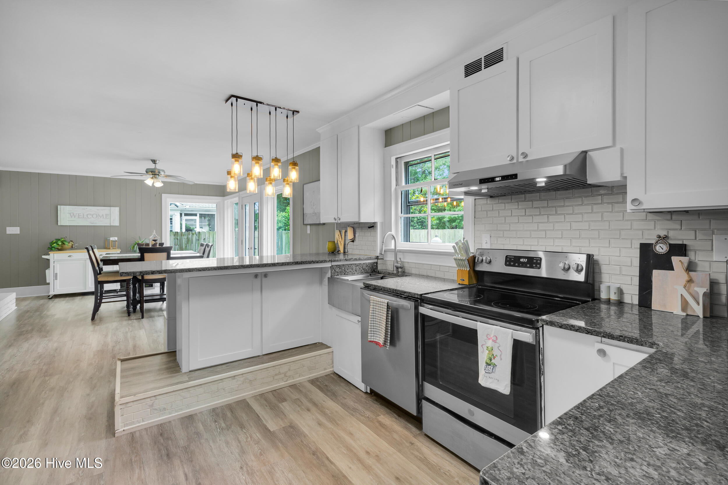 1912 Greenbriar Road Kinston, NC 28501 - Photo 14 of 45 Kitchen