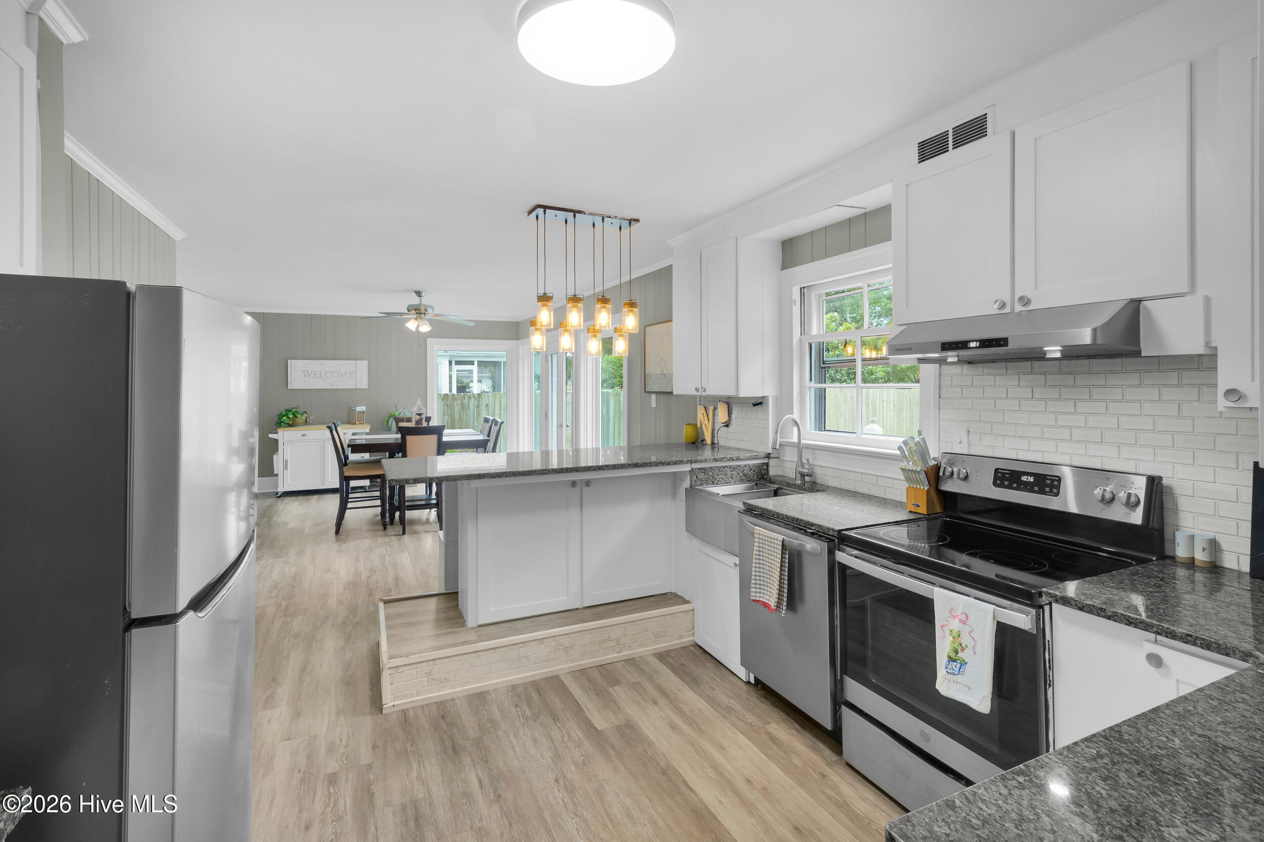 1912 Greenbriar Road Kinston, NC 28501 - Photo 15 of 45 Kitchen