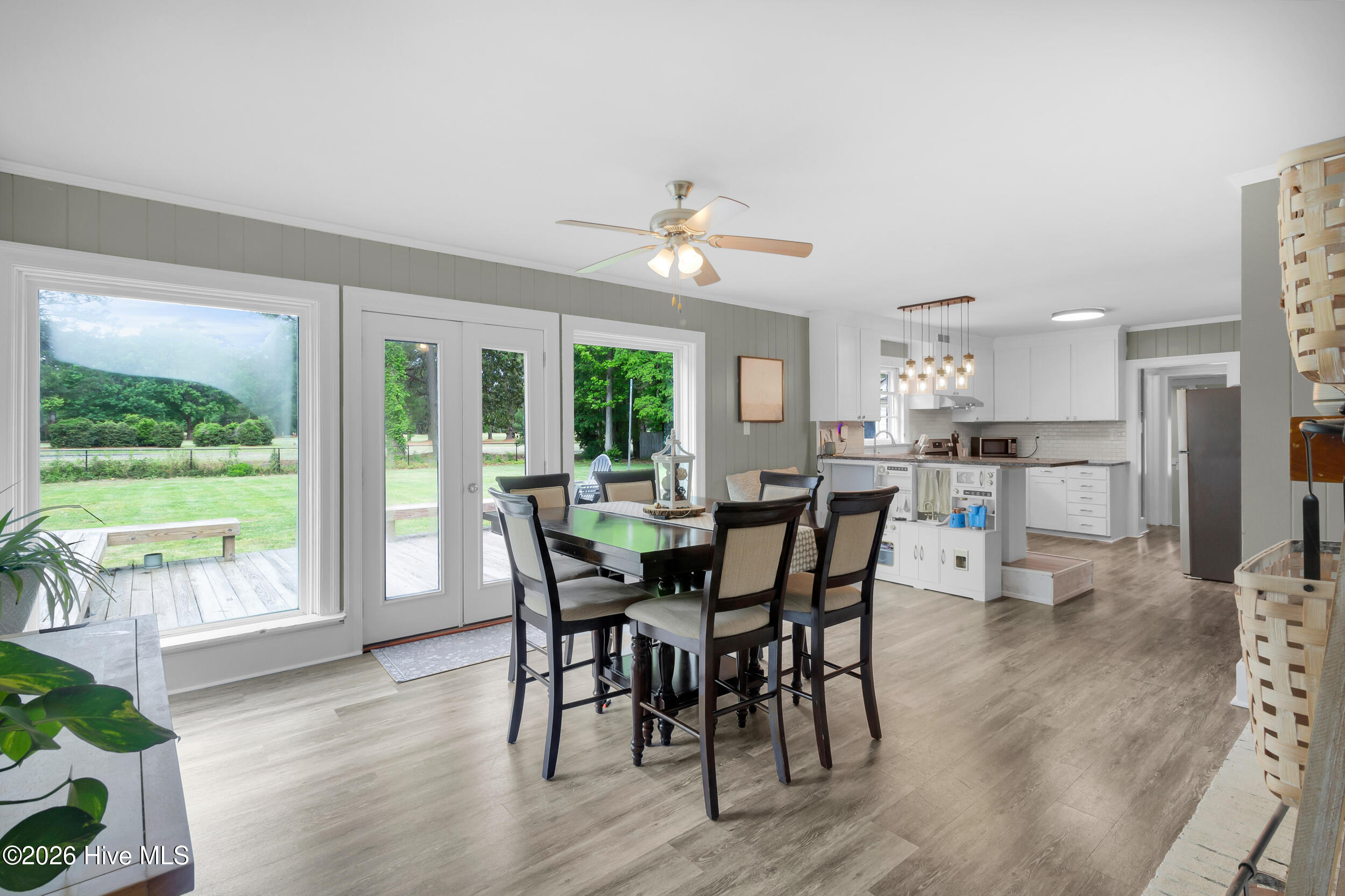 1912 Greenbriar Road Kinston, NC 28501 - Photo 16 of 45 Dining