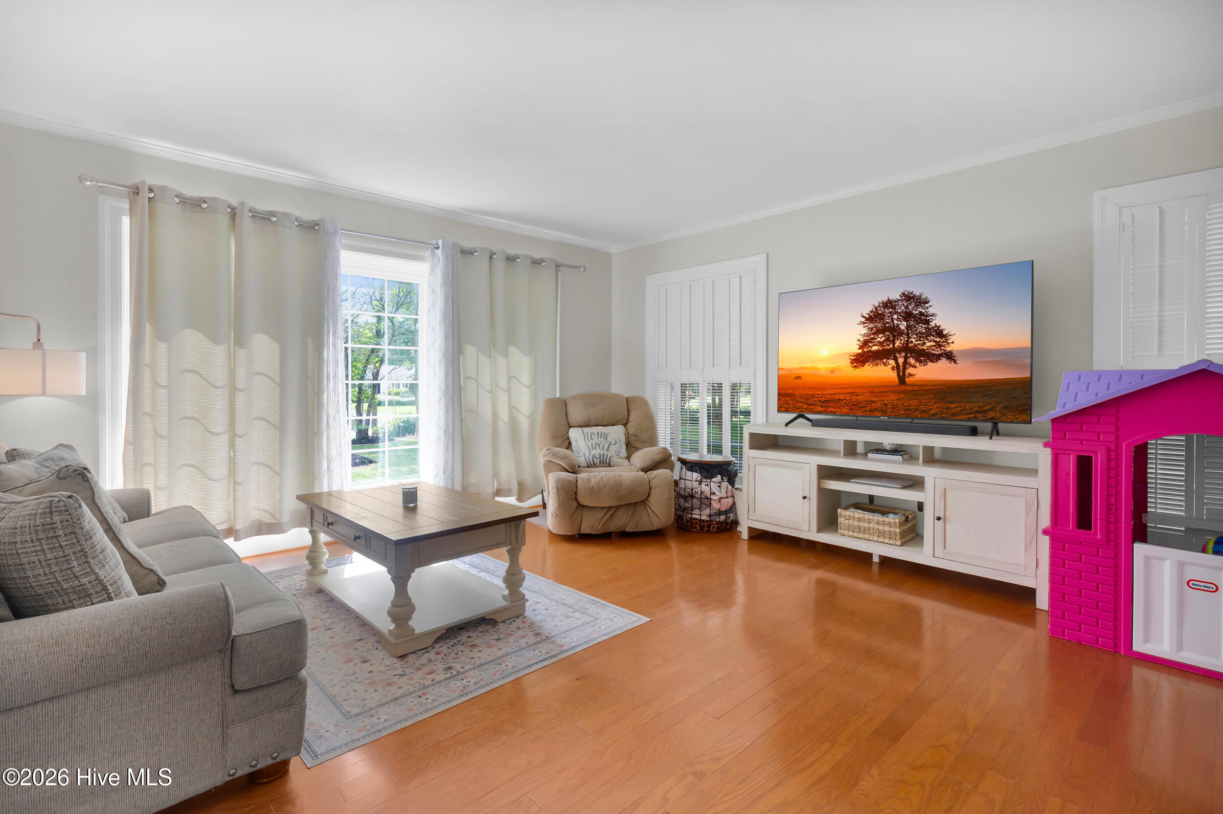 1912 Greenbriar Road Kinston, NC 28501 - Photo 2 of 45 Living Room
