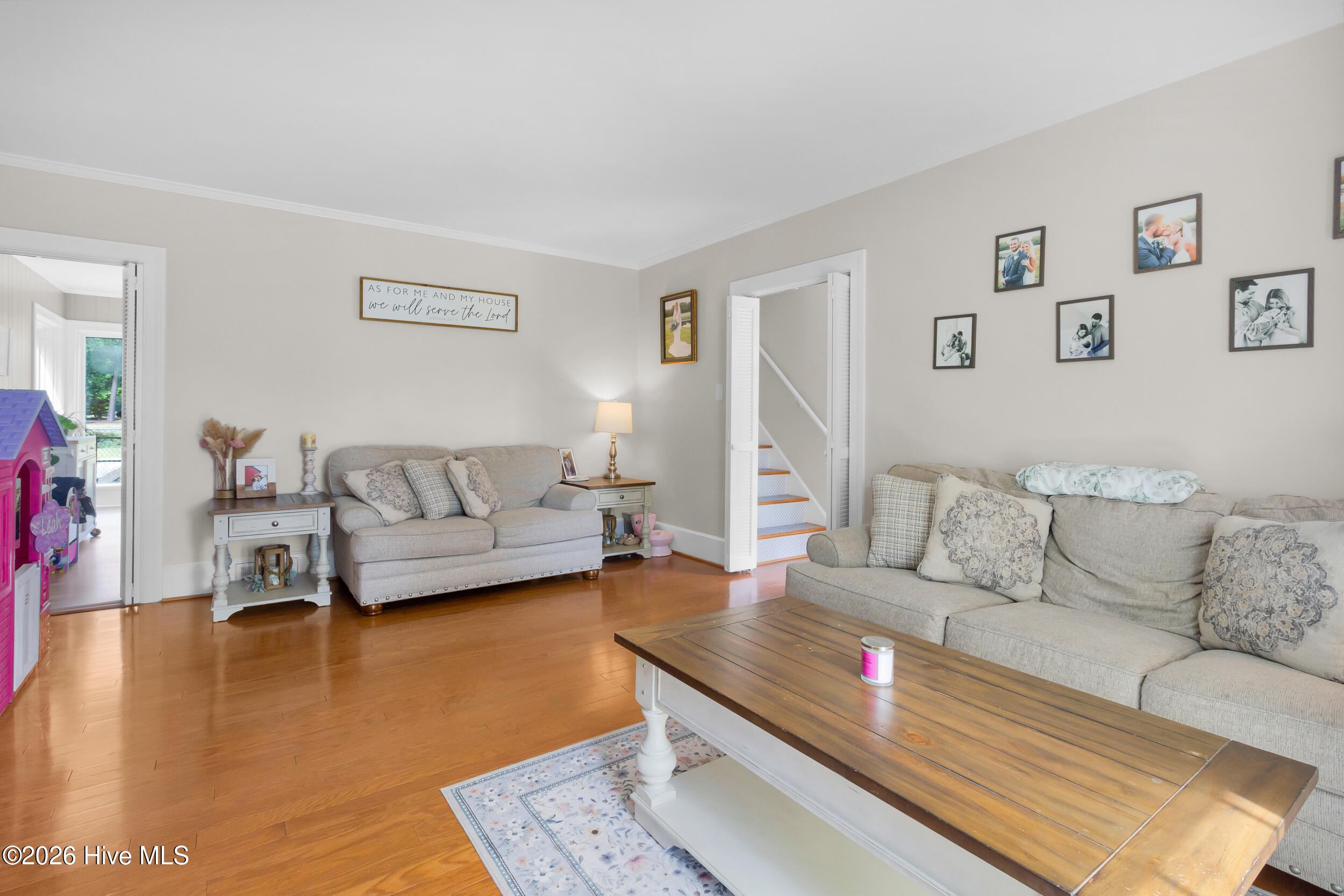 1912 Greenbriar Road Kinston, NC 28501 - Photo 8 of 45 Living Room
