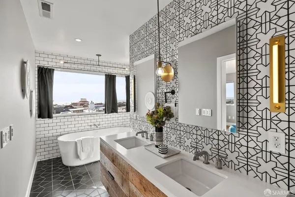 $2,595,000 | 1571 37th Avenue, San Francisco, CA 94122