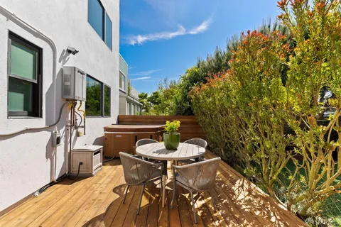 $2,595,000 | 1571 37th Avenue, San Francisco, CA 94122