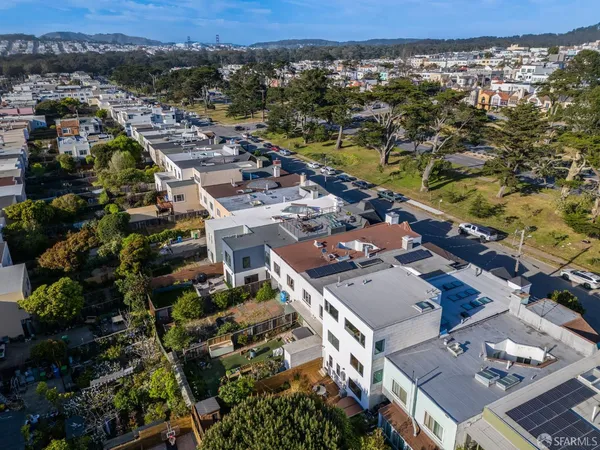 $2,595,000 | 1571 37th Avenue, San Francisco, CA 94122