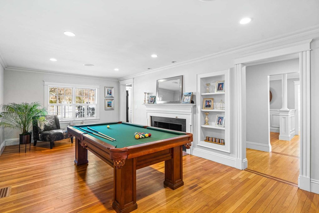 57 Windsor Road Wellesley, MA 02481 - Photo 13 of 30