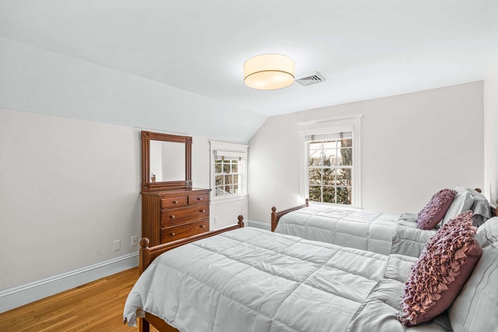 57 Windsor Road Wellesley, MA 02481 - Photo 23 of 30