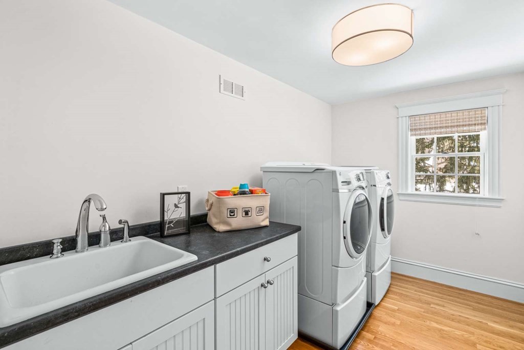 57 Windsor Road Wellesley, MA 02481 - Photo 25 of 30