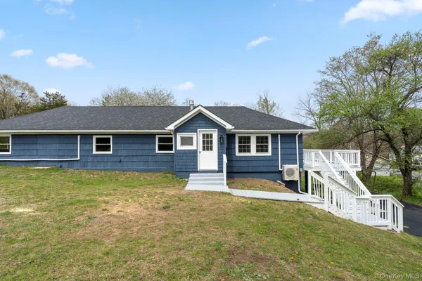 $399,900 | 905 North Quaker Lane, Staatsburg, NY 12580