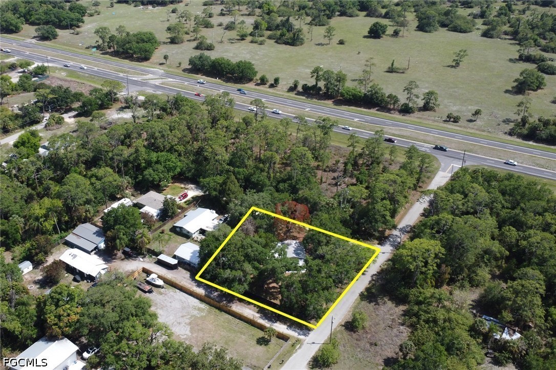 2431 Lippincott Road Alva, FL 33920 - Photo 41 of 43 Gallery Image 41
