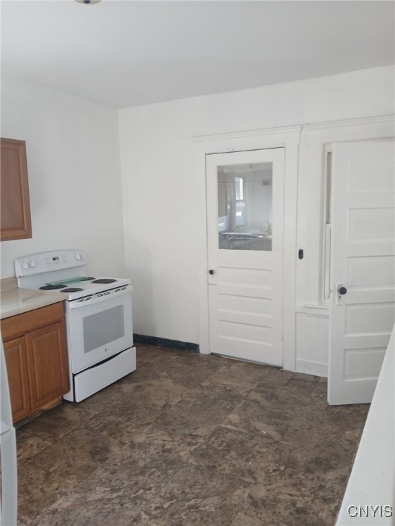 412 Rich Street Syracuse, NY 13207 - Photo 2 of 8