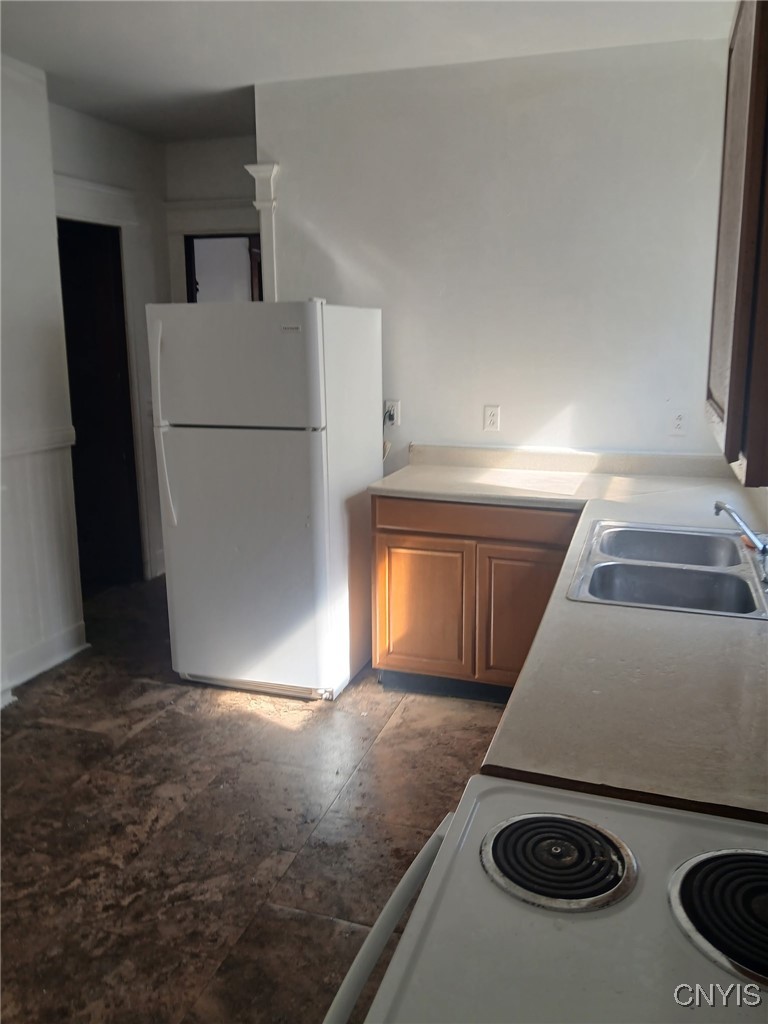 412 Rich Street Syracuse, NY 13207 - Photo 3 of 8