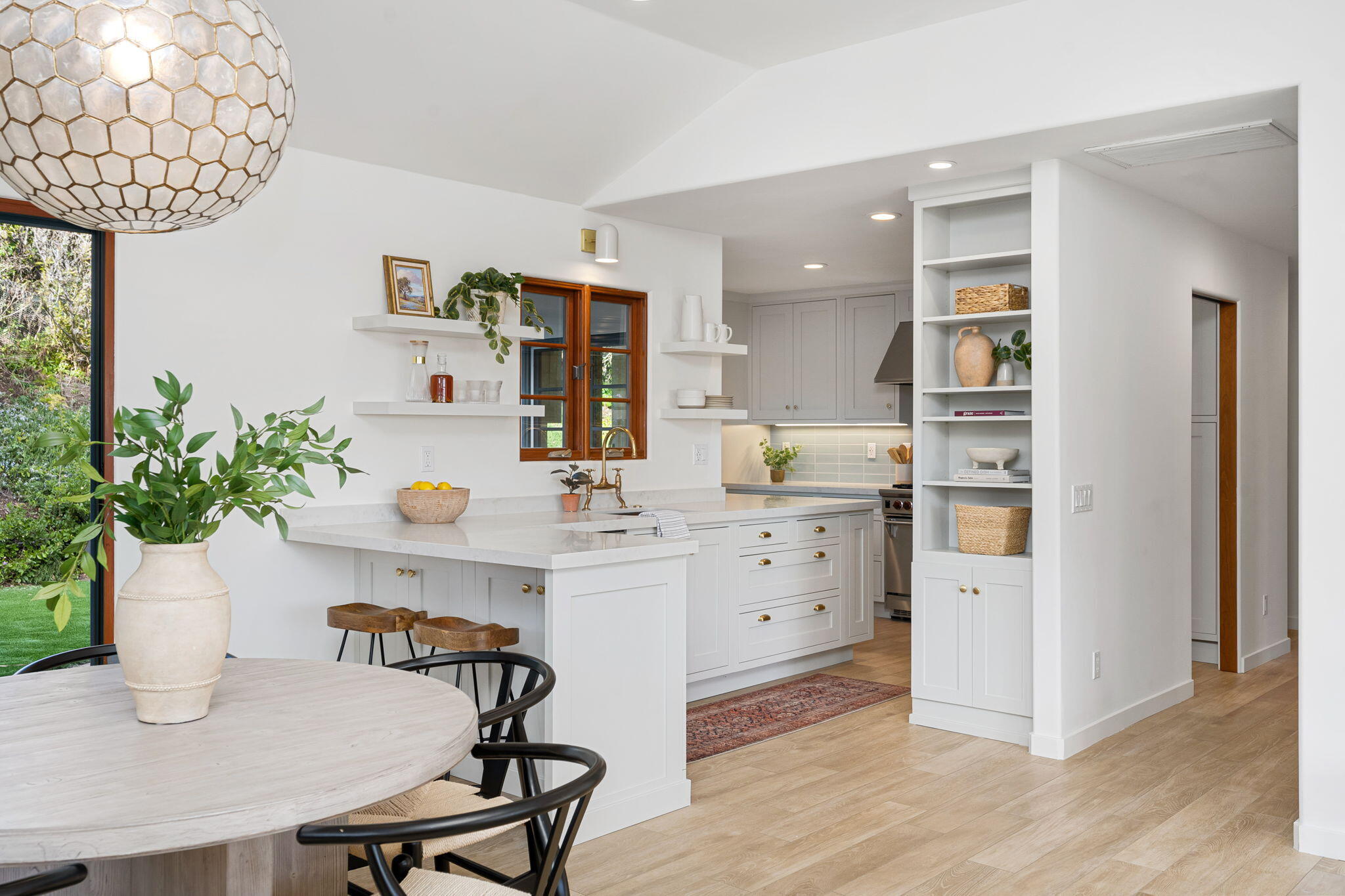 1047 Cheltenham Road Santa Barbara, CA 93105 - Photo 8 of 36 Kitchen