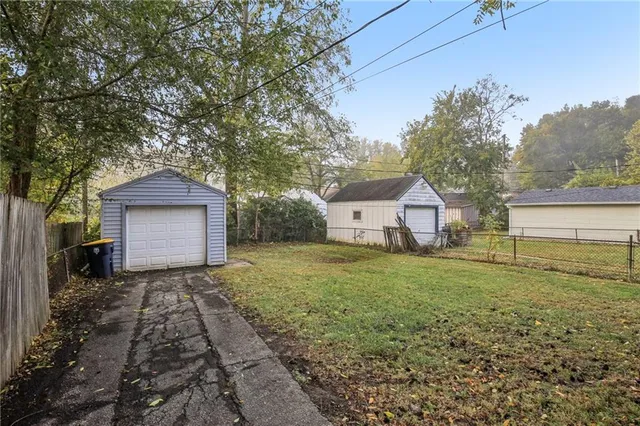 $199,900 | 317 East 78th Terrace, Kansas City, MO 64114