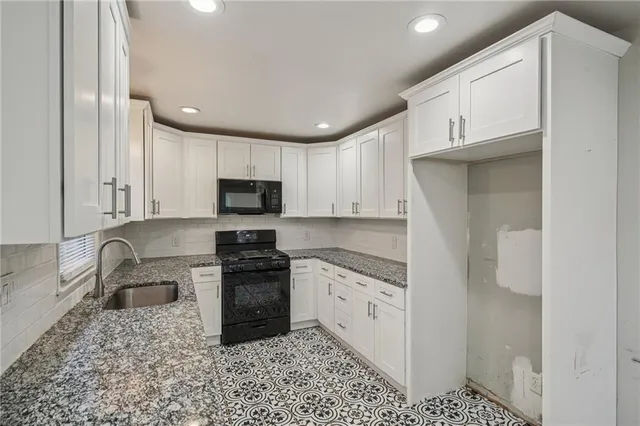 $199,900 | 317 East 78th Terrace, Kansas City, MO 64114