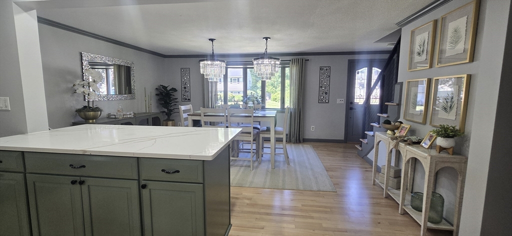 38 Raven Road Dracut, MA 01826 - Photo 5 of 39