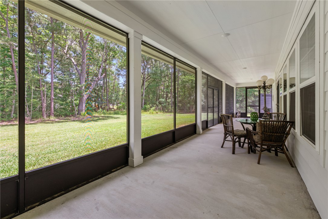 8729 Nathan Drive Waller, TX 77484 - Photo 37 of 48 View of sunroom / solarium